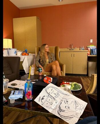 Full leaked Nikki glaser private photo