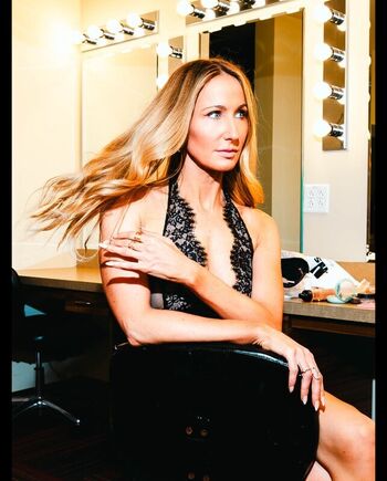 Full leaked Nikki glaser private photo
