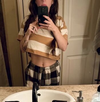 Full leaked Nikki osborne private onlyfans photo