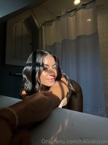 Full leaked Nikkidoyon private photo