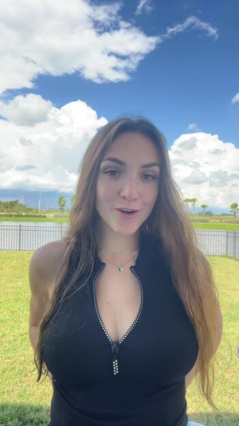 Full leaked Nikkiiryderr private photo