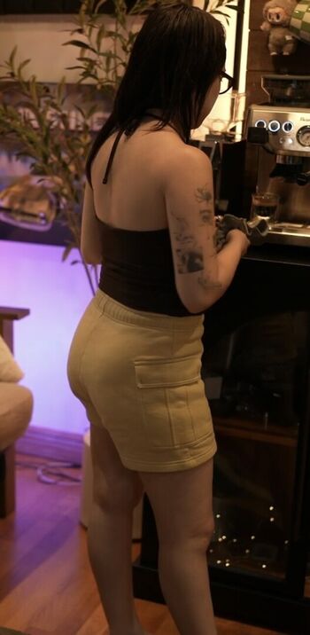 Full leaked Nikkijustine private photo