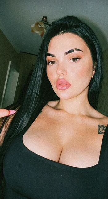 Full leaked Nikoleta private photo