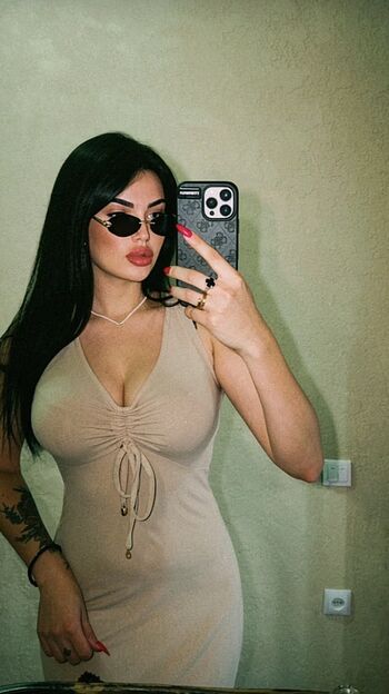 Full leaked Nikoleta private photo