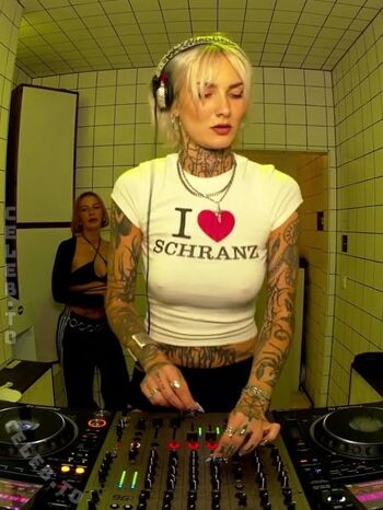 Full leaked Nikolina private photo