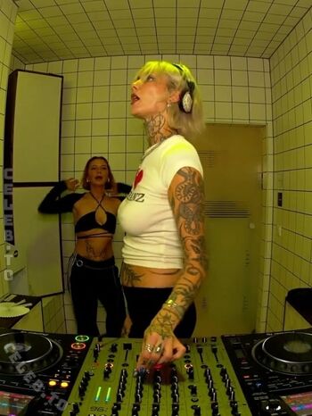 Full leaked Nikolina private photo