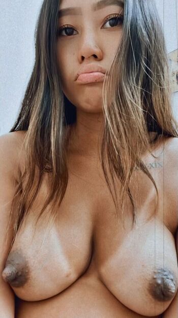 Full leaked Nikthonglert private photo