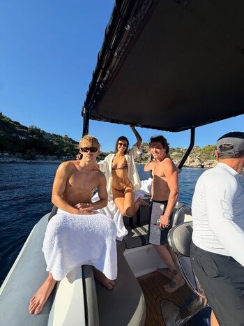 Full leaked Nina dobrev private photo