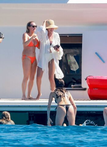 Full leaked Nina dobrev page private photo
