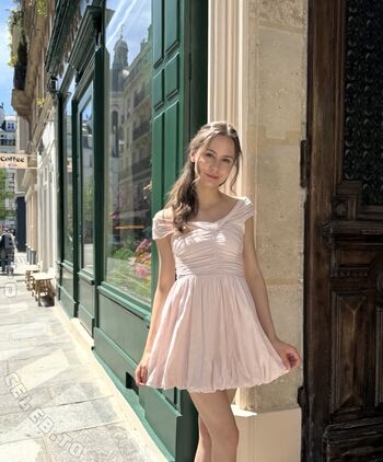 Full leaked Nina flash private photo