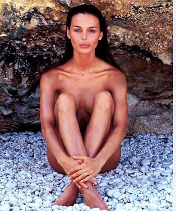 Full leaked Nina mori private photo