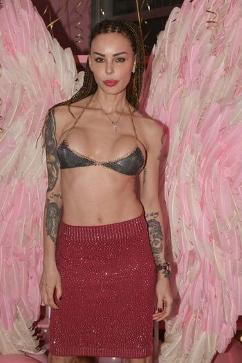 Full leaked Nina mori private photo