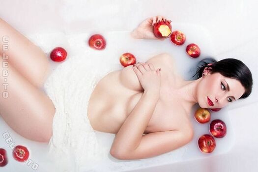 Full leaked Nina van graef private onlyfans photo