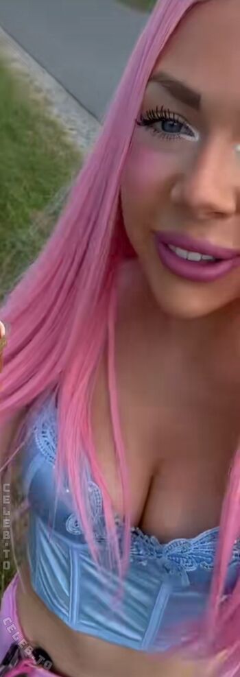 Full leaked Ninabridney private onlyfans photo