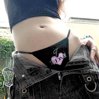 Full leaked Ninajirachi private onlyfans photo