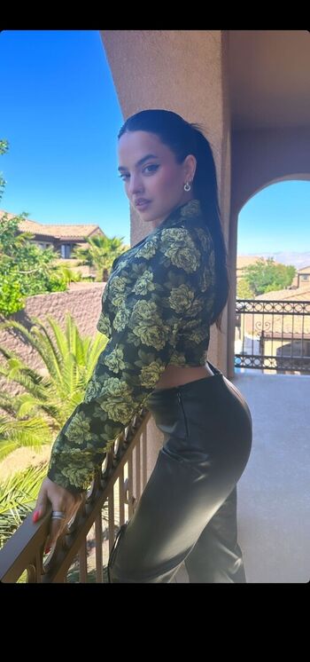 Full leaked Ninamariedaniele private onlyfans photo