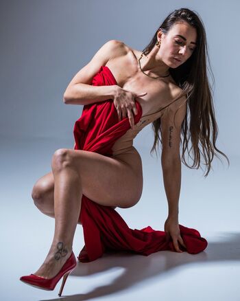 Full leaked Ninamissfit model private photo