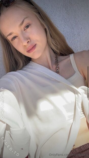 Full leaked Ninaslaws private photo