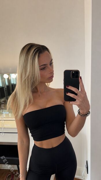 Full leaked Ninechenmaus private photo