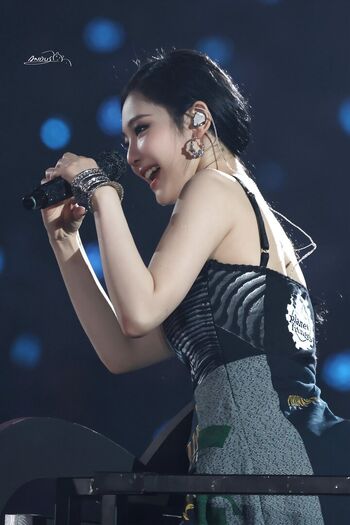 Full leaked Ningning aespa page private onlyfans photo