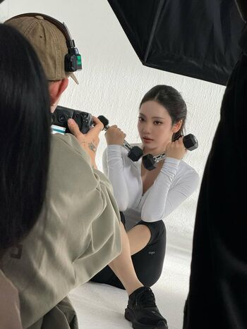 Full leaked Ningning aespa page private photo