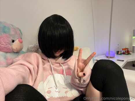 Full leaked Niquidoll private photo