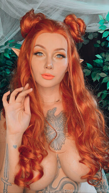 Full leaked Lyssaurora/ private photo