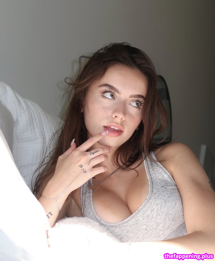 Katelyn Elizabeth / katelynelizabeth / nnayetakk Çıplak OnlyFans Fotoğrafı #1039