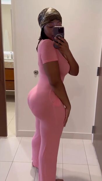 Full leaked Nneka private onlyfans photo