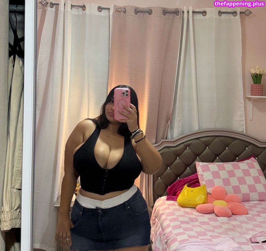 Nnvhia / n_mrhia Nude OnlyFans Photo #55