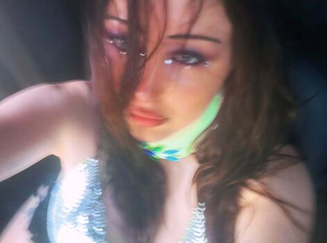Full leaked Noah cyrus page private photo