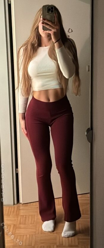 Full leaked Noelle puchinger private photo