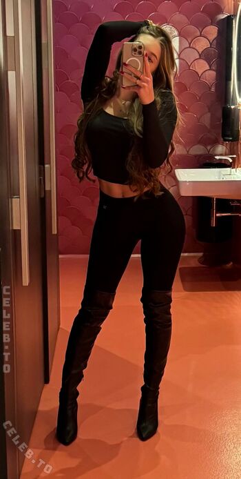 Full leaked Noelle puchinger private photo