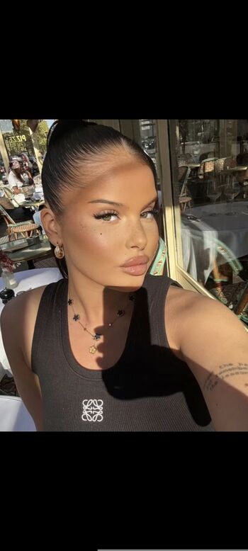 Full leaked Noemiesbtt private photo