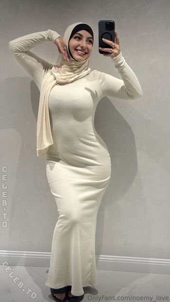 Full leaked Noemy love page private onlyfans photo