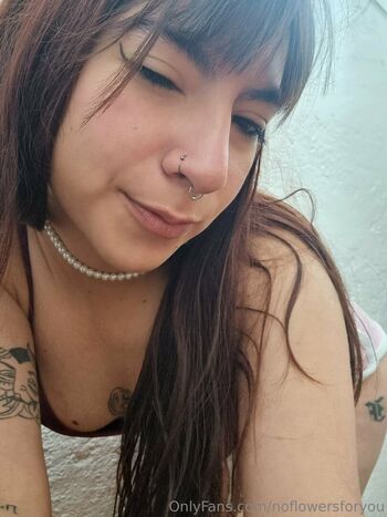 Full leaked Noflowersforyou page private onlyfans photo