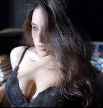 Full leaked Noora arora private photo