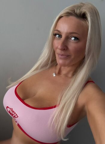 Full leaked Noprobsju private onlyfans photo