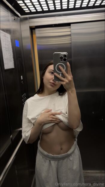 Nora_divine