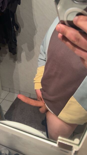 Full leaked Norwegianguy private photo