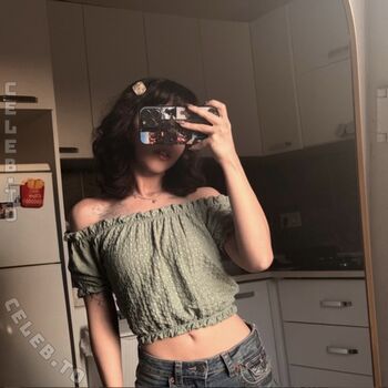 Full leaked Notaysea page private photo