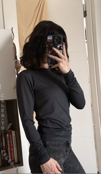 Full leaked Notaysea page private photo