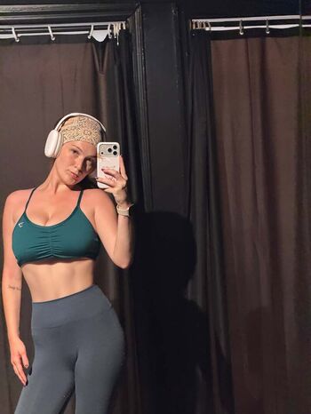 Full leaked Notemilyb page private photo
