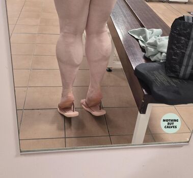 Full leaked Nothingbutcalves private photo