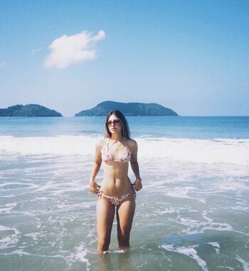 Full leaked Novinhas com peitos pequenos private photo