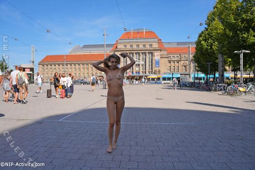 Full leaked Nude in public page private photo