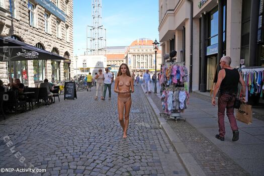 Full leaked Nude in public page private photo