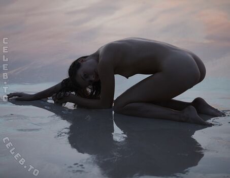 Nude-Muse