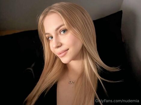 Full leaked Nudemia private photo