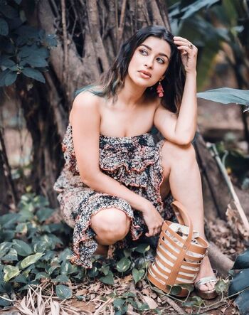 Full leaked Nyra banerjee private photo